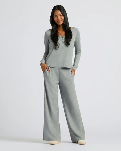 Womens Heather Gray Waffle Long Sleeve Henley & Waffle Leg Pant 2-Pack